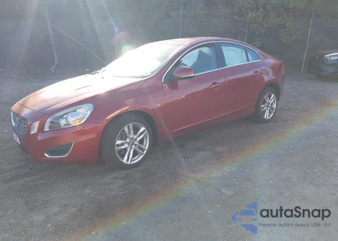 2012 Volvo S60 T6 z USA, uszkodzony, nr VIN YV1902FH4C2077263